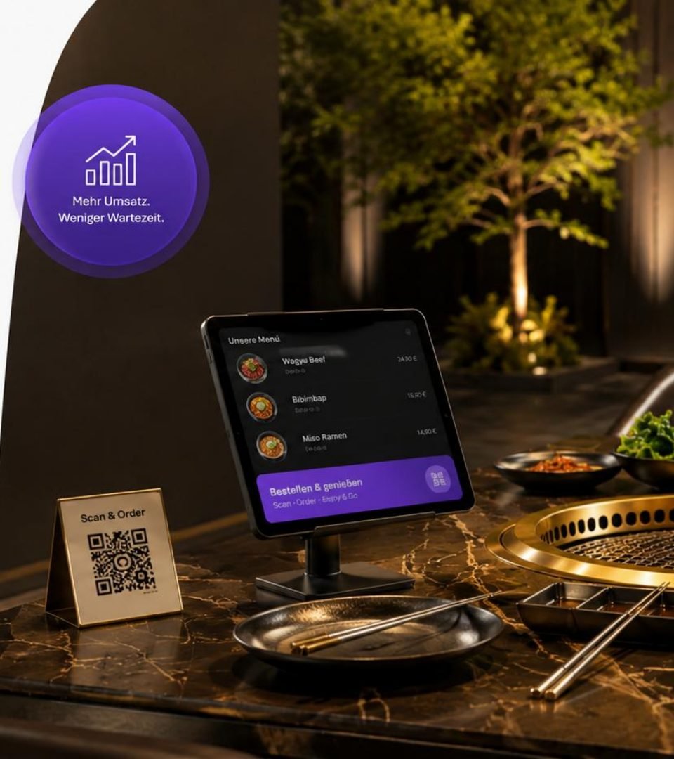 Tisch-Tablet mit QR-Aufsteller im Restaurant